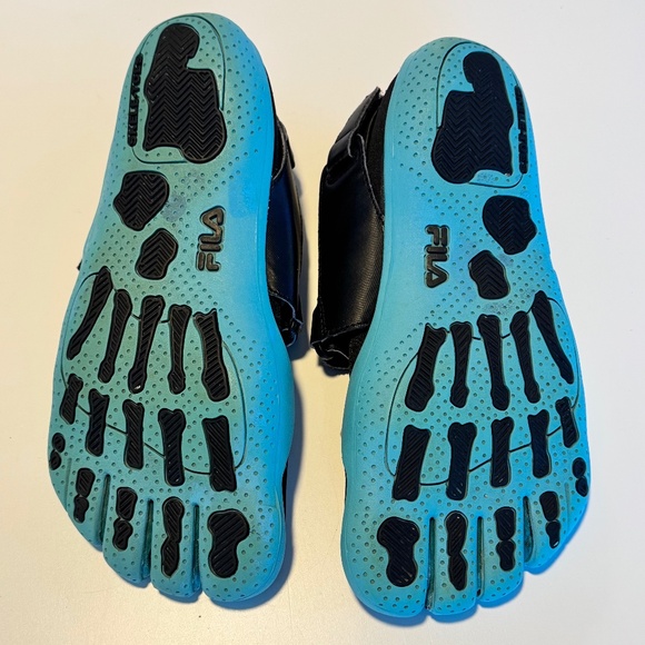 FILA Skeletoes Black + Blue, Women’s 9, Water shoes  5PK001EX-003 - Picture 3 of 14